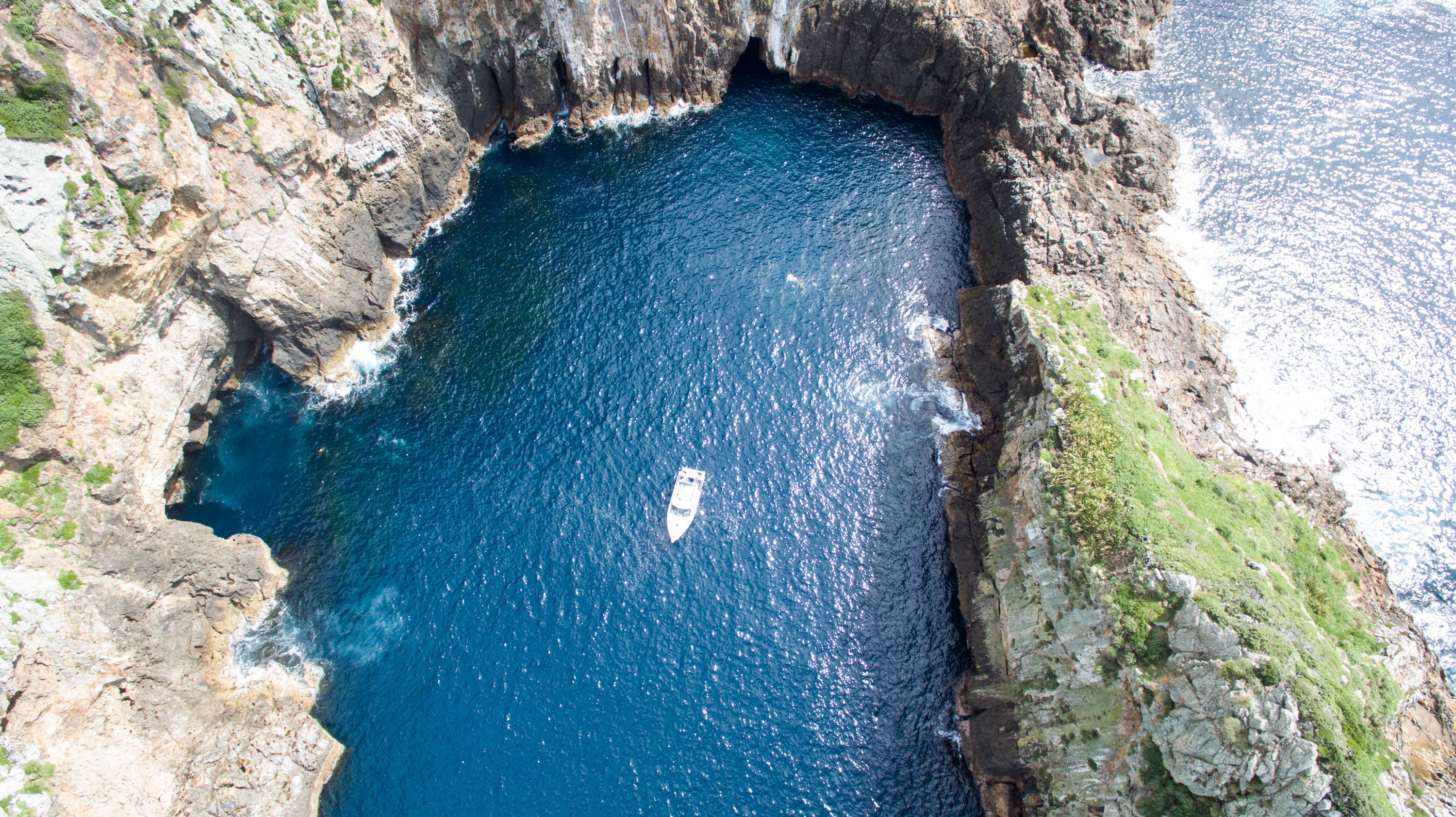 DJI_0151 – Poor, Knights, marine, reserve, Tawhiti Rahi, Barren Arch, yukon, Aerial, quad, quadcopter, crispin, nz, new, zealand, new zealand
